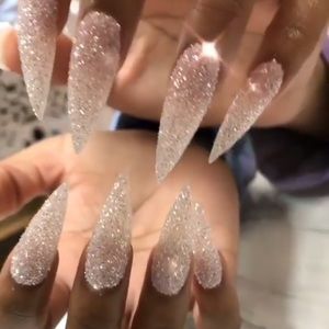 Meet your Posher, Raven